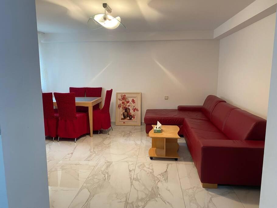 Apt. Sims Bei Stuttgart Flughafen/Metzingen 2-6 Person Steinenbronn Eksteriør bilde